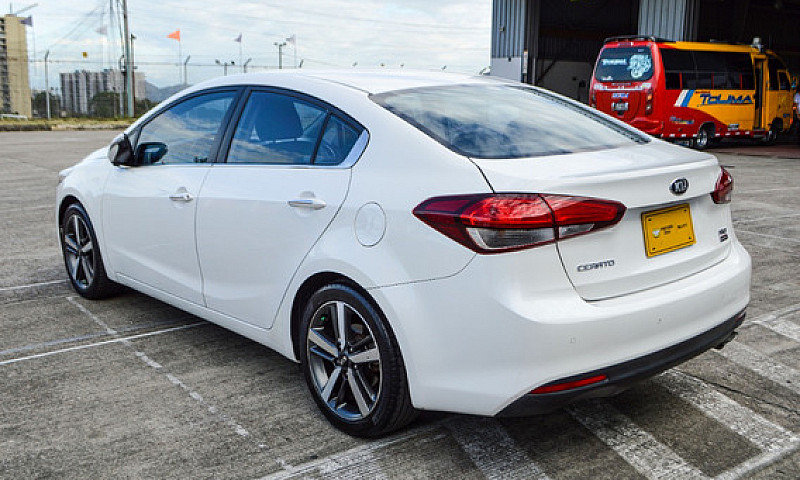 Kia Cerato Pro 1.6L...