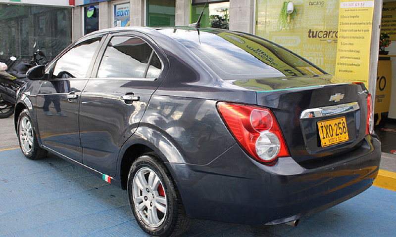 Chevrolet Sonic 1.6 ...