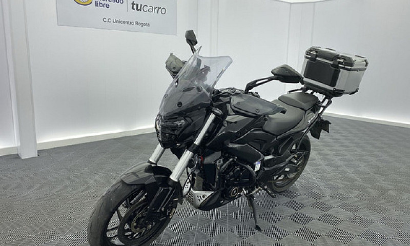 Bajaj Dominar 400 To...