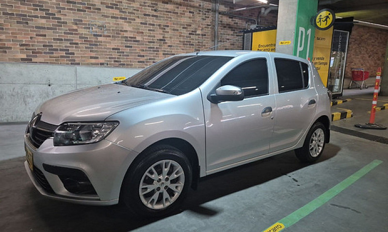 Renault Sandero 1.6 ...