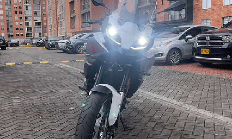 Bmw F900Xr Dynamic P...