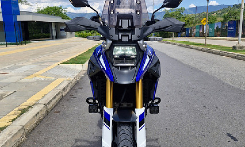 Suzuki Vstrom 1050 D...