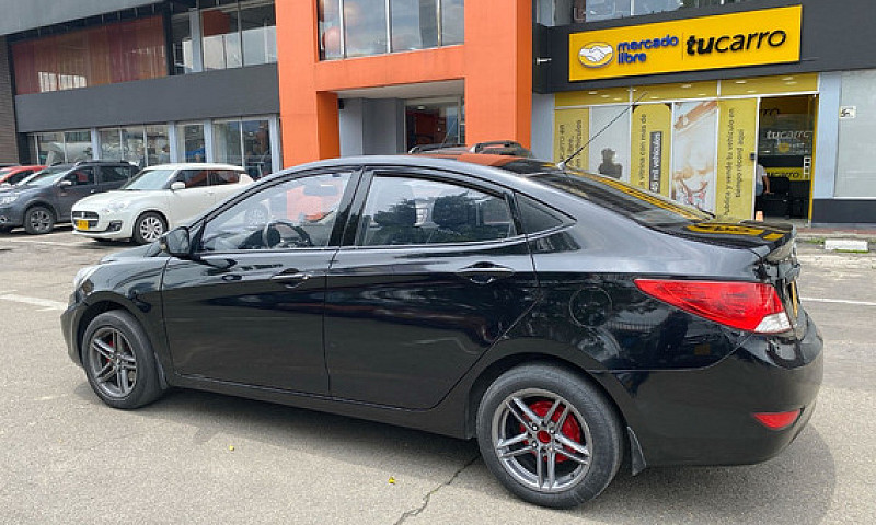 Hyundai I25 Accent 1...