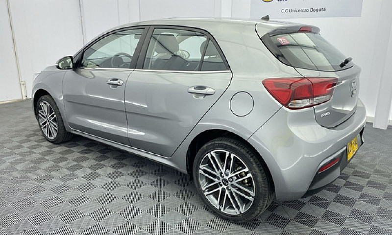 Kia Rio 1.4 Zenith H...