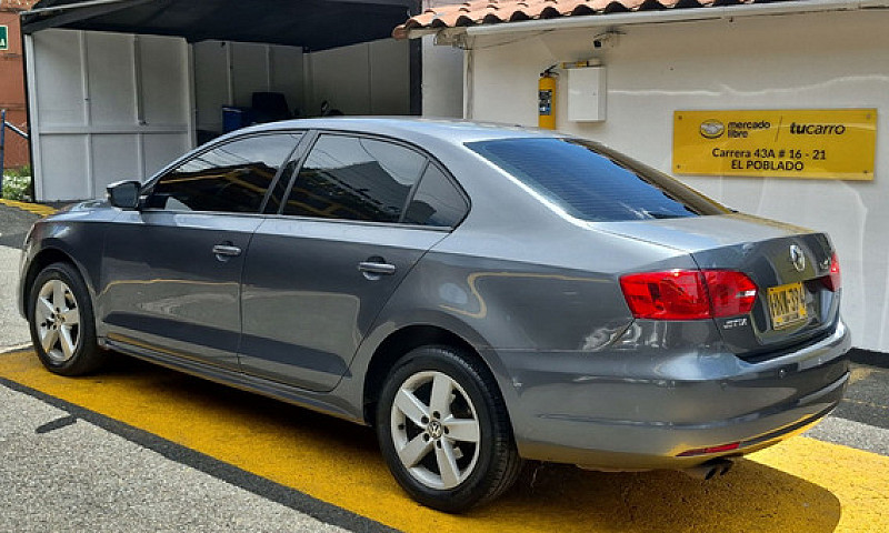 Volkswagen Jetta 2.5...