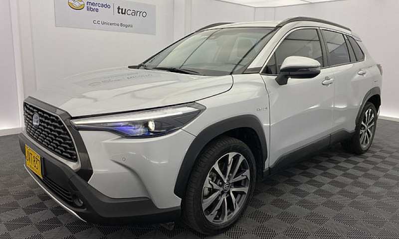 Toyota Corolla Cross...