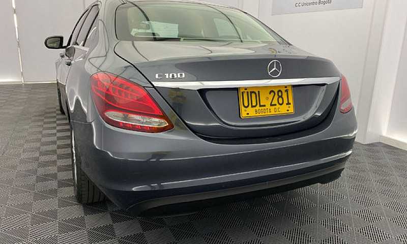 Mercedes-Benz Clase ...