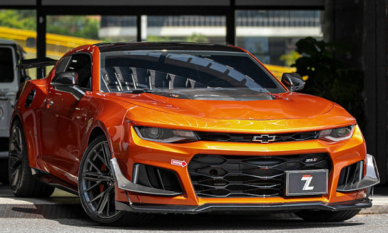 Chevrolet Camaro Zl1...