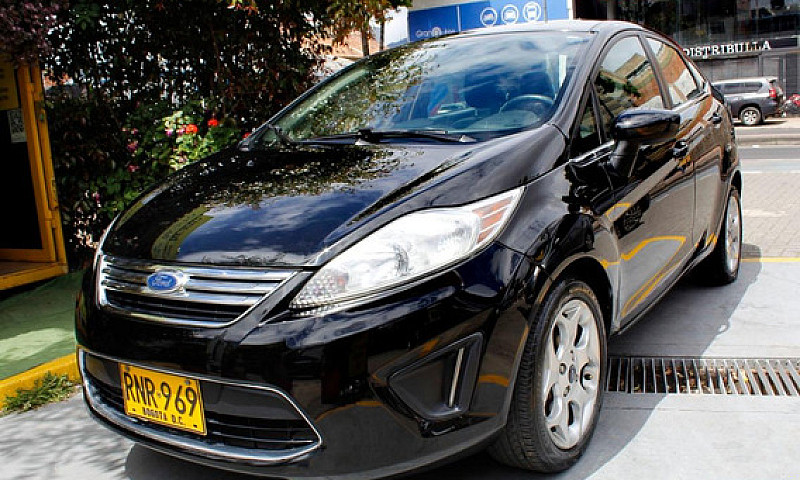 Ford Fiesta Se 2012...