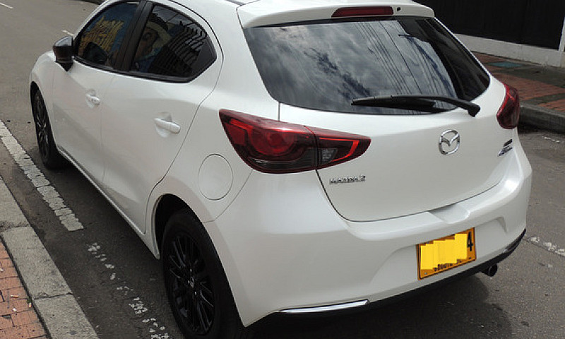 Mazda 2 Grand Tourin...