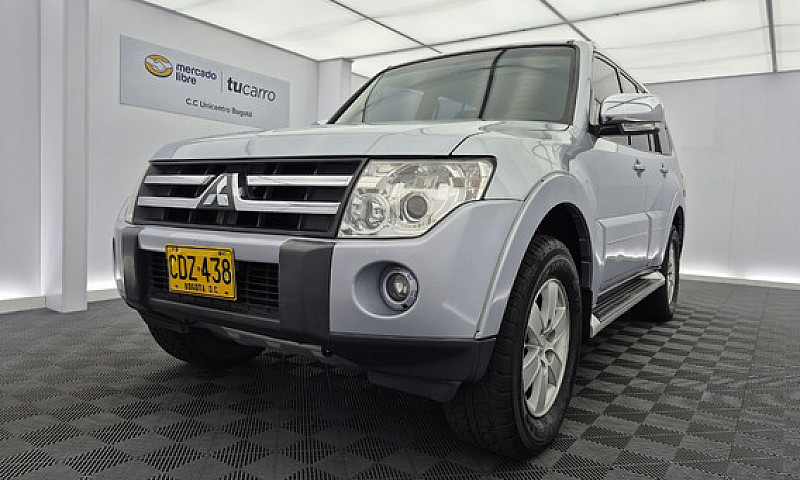 Mitsubishi Montero 3...