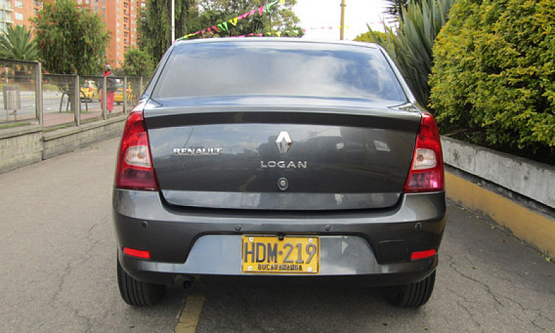 Renault Logan 1.4 Fa...
