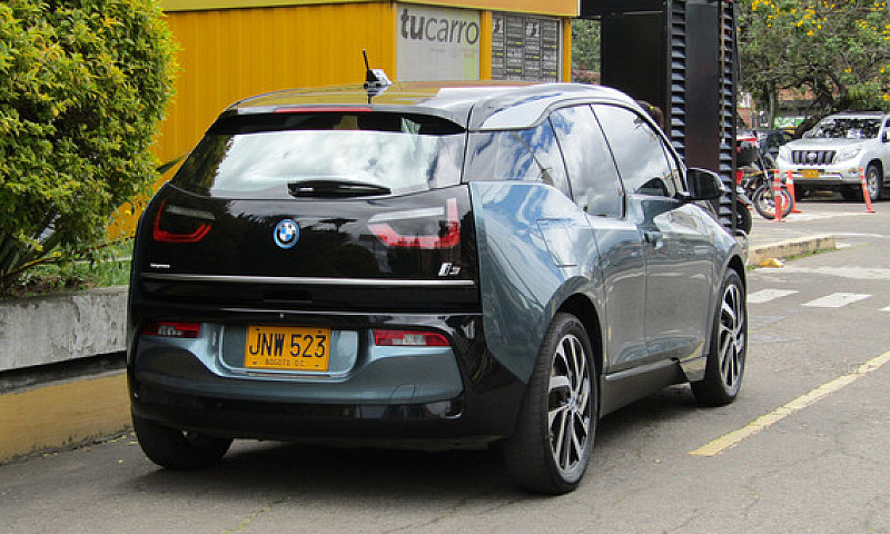 Bmw I3 Atelier...