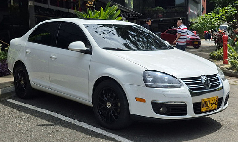 Volkswagen Bora 2.5 ...