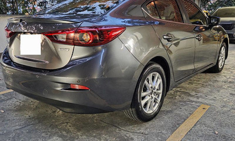 Mazda 3 2.0 Touring ...