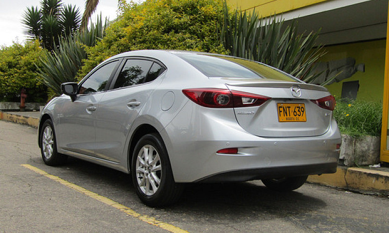 Mazda 3 2.0 Touring ...