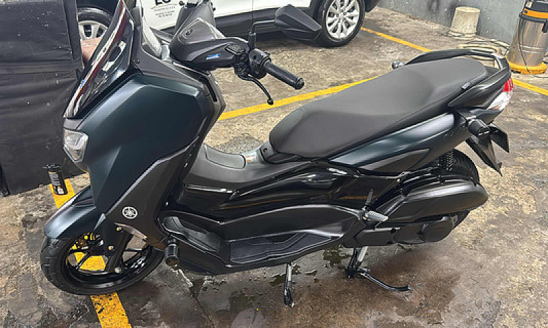 N Max Yamaha Connect...