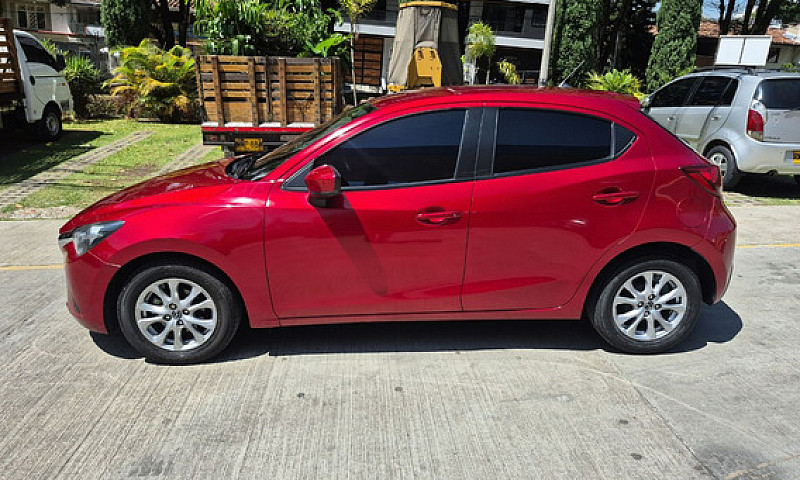 Mazda 2 1.5 Prime At...