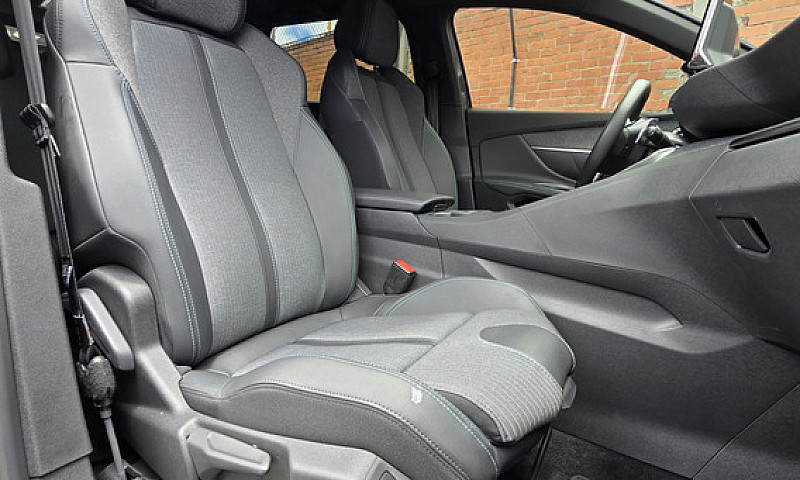 Peugeot 5008 1.6 All...