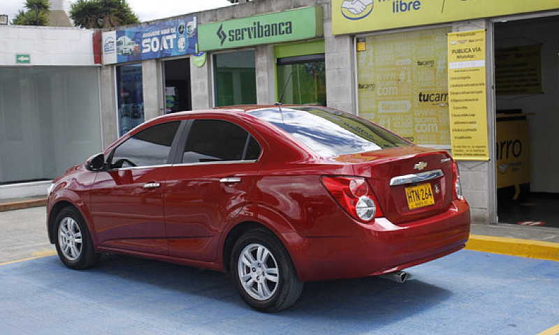 Chevrolet Sonic 1.6 ...