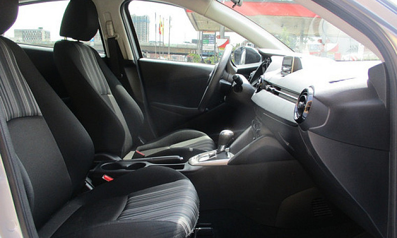 Mazda 2   1500Cc At ...