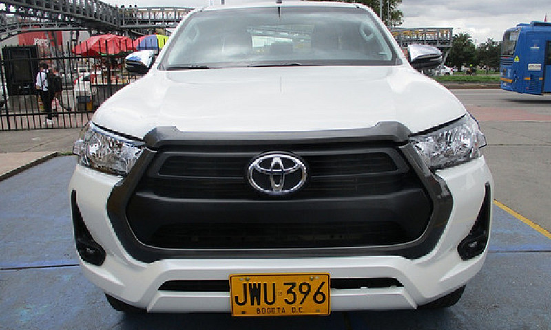 Toyota Hilux  4X4 24...