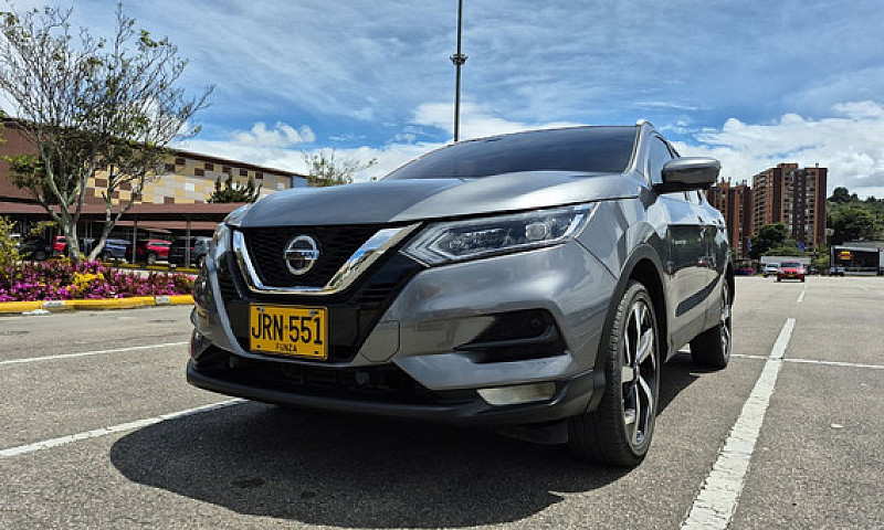 Nissan Qashqai 2.0 E...