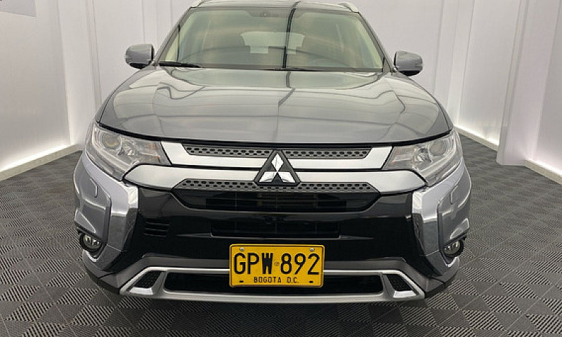 Mitsubishi Outlander...
