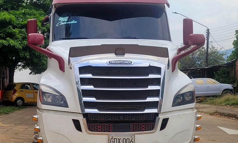 Freightliner New Cas...