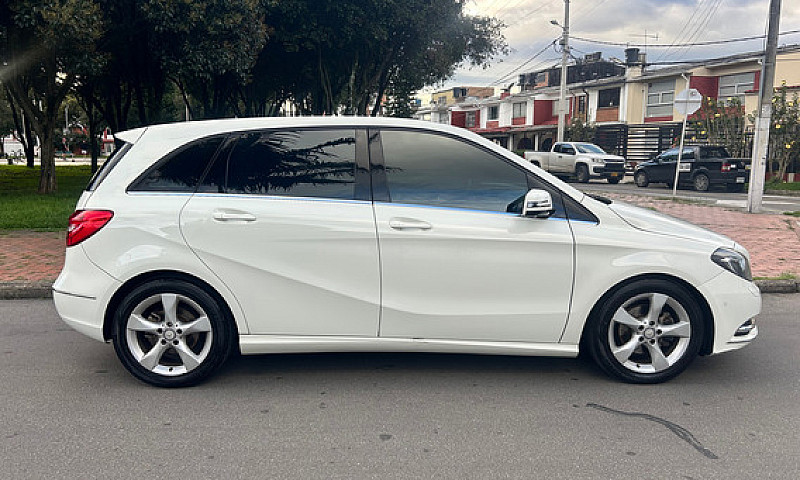 Mercedes-Benz Clase ...