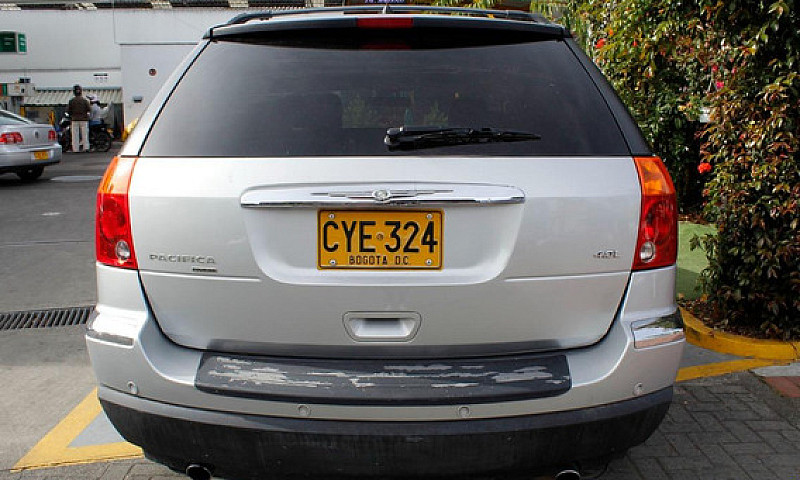 Chrysler Pacifica 4....