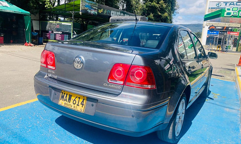 Volkswagen Jetta V 2...