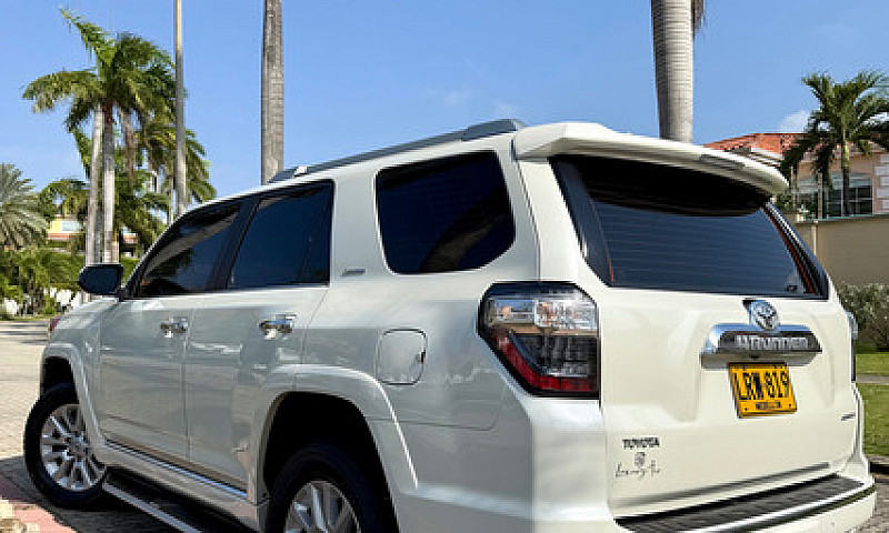 Toyota 4Runner 4.0 L...