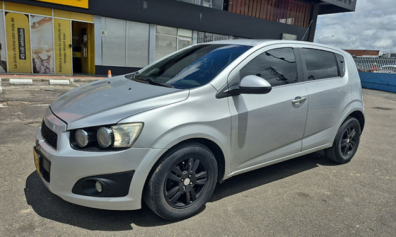 Chevrolet Sonic 1.6 ...