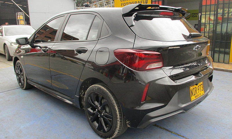 Chevrolet Onix Rs 10...