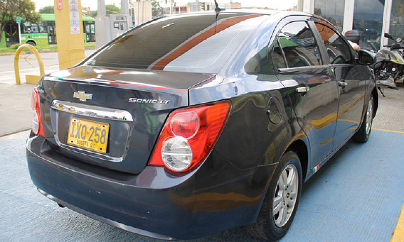 Chevrolet Sonic 1.6 ...