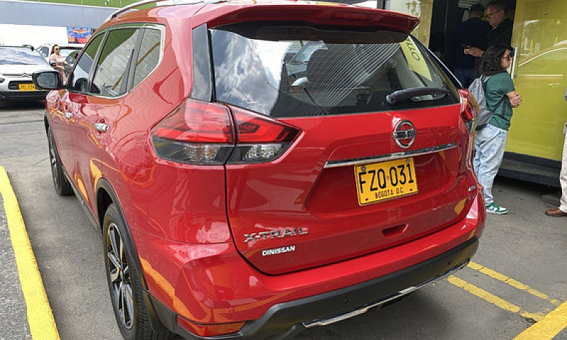 Nissan X-Trail 2.5 E...