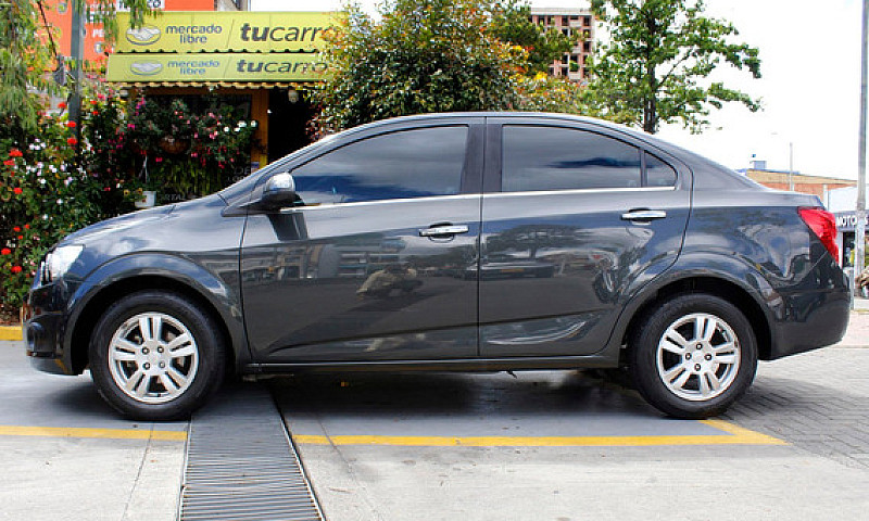Chevrolet Sonic 1.6 ...