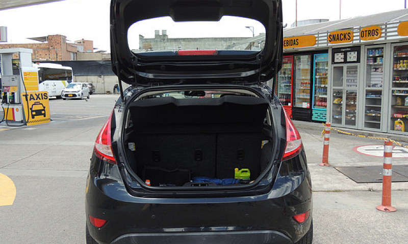 Ford Fiesta 1.6 Hatc...