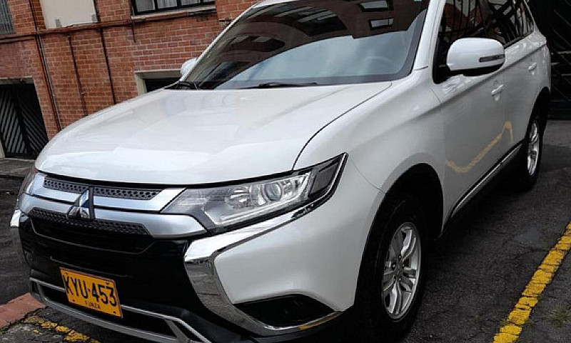 Mitsubishi Outlander...