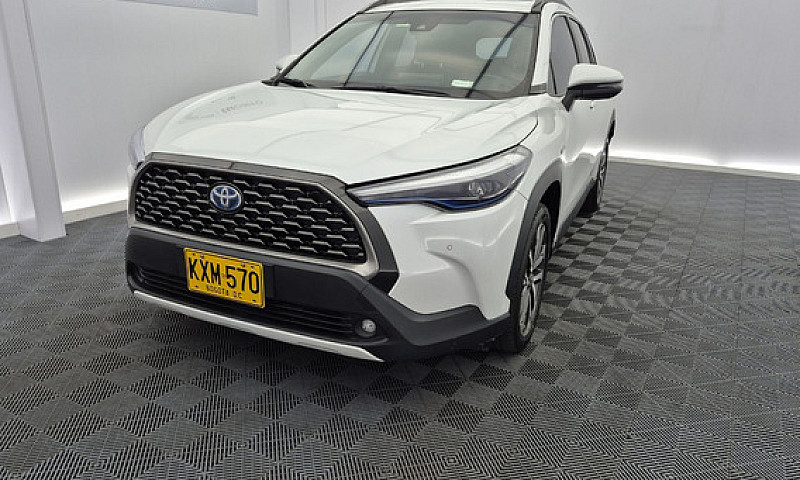 Toyota Corolla Cross...