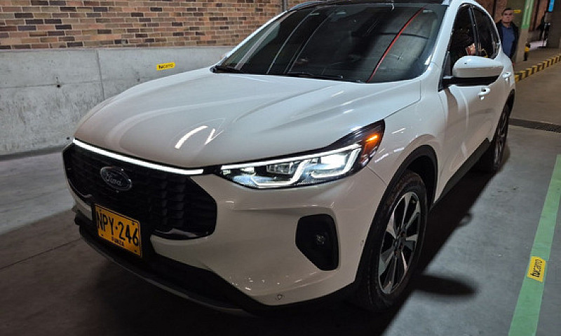 Ford Escape 2.5 Plat...