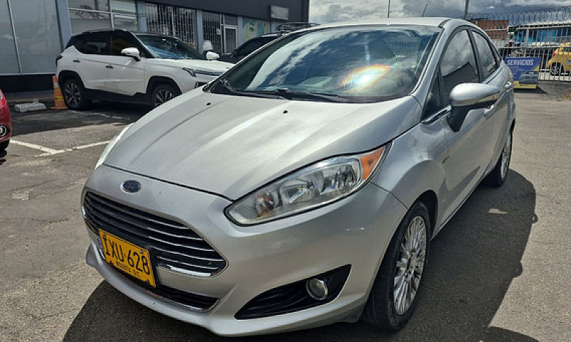 Ford Fiesta 1.6 Tita...
