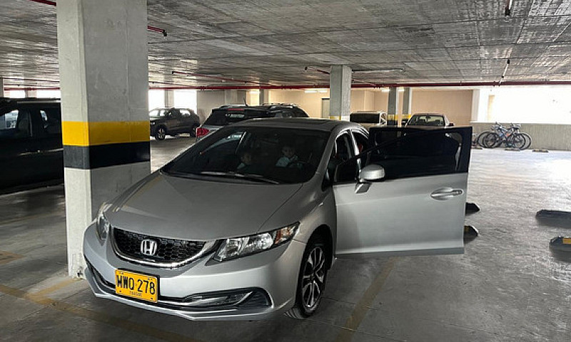 Honda Civic 1.8 Ex-L...