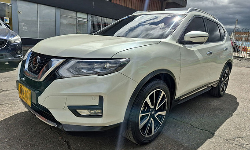 Nissan X-Trail 2.5 E...