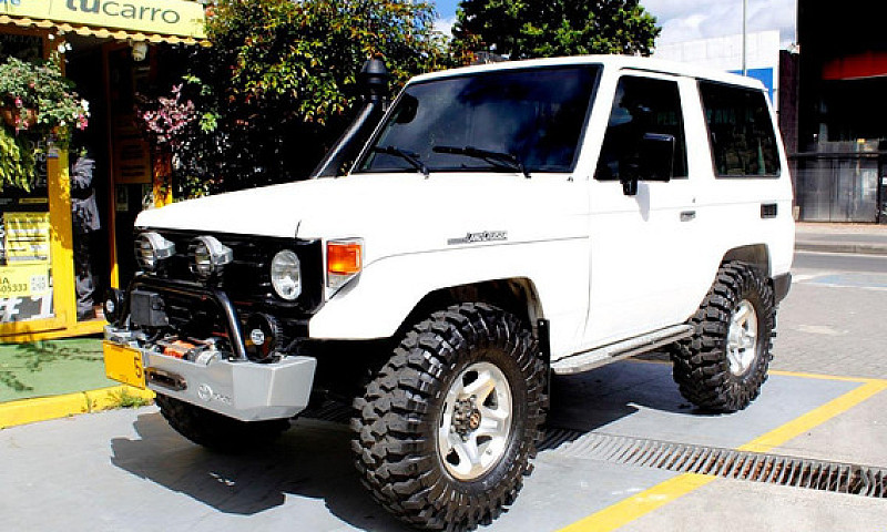Toyota Land Cruiser ...