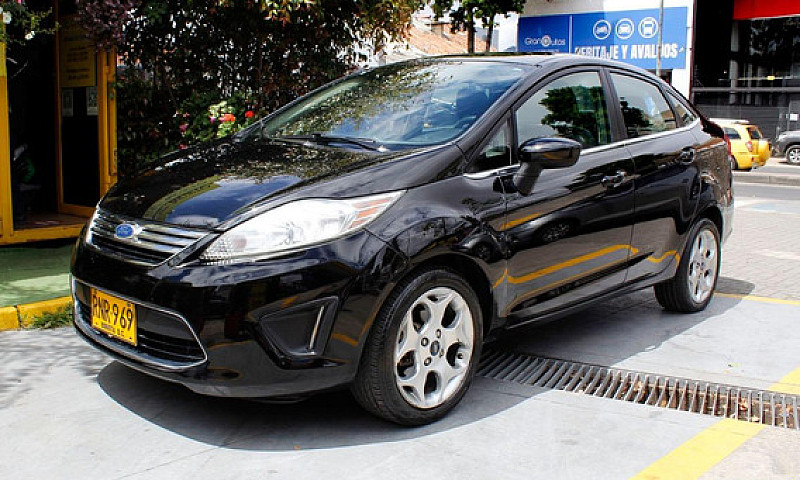 Ford Fiesta Se 2012...