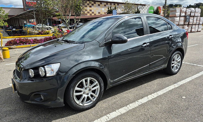 Chevrolet Sonic 1.6 ...