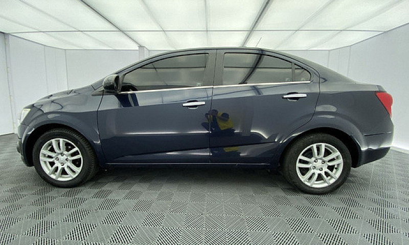 Chevrolet Sonic 1.6 ...