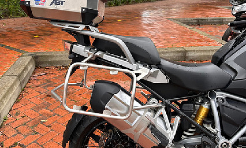 Bmw Gs 1250...